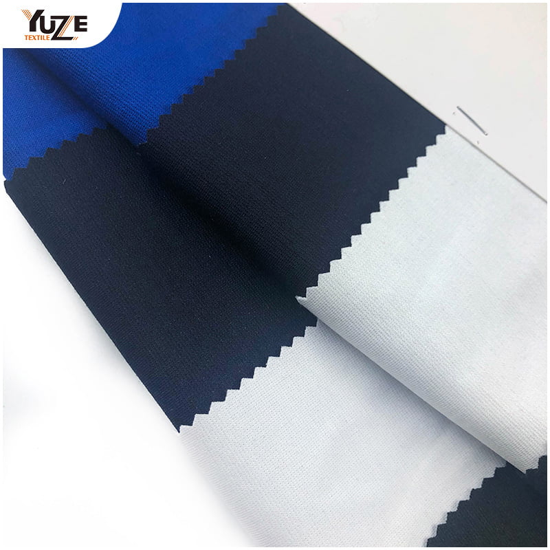 Ponti Roma 직물의 이중 얼굴 구조는 성능에 어떤 영향을 미칩니 까?